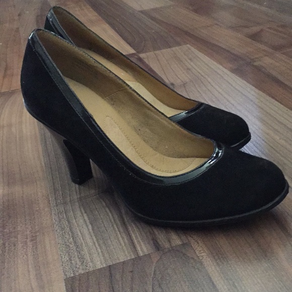 Bass & Co black heels - Picture 2 of 5